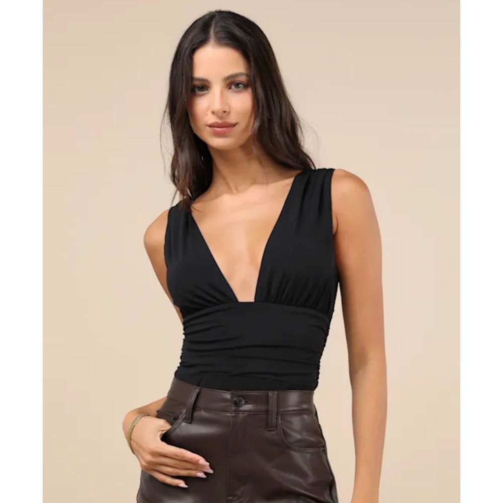 Lulus‎ Truly Sultry Black V-Neck Ruched Sleeveless Thong Bodice Bodysuit XS